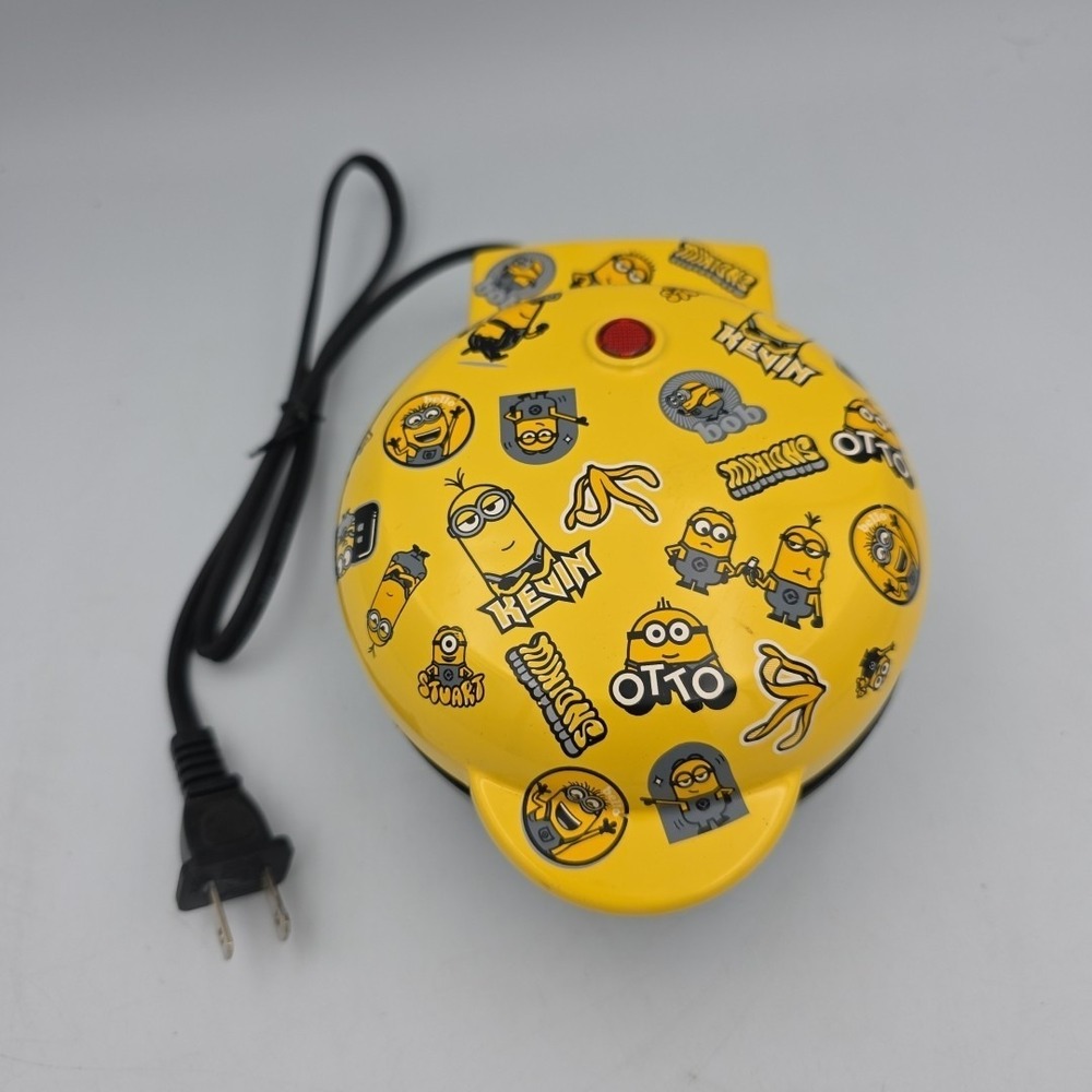 Minions Mini Waffle Maker Minion Shaped Waffle Machine Model WM3-DES-MIN-HOB